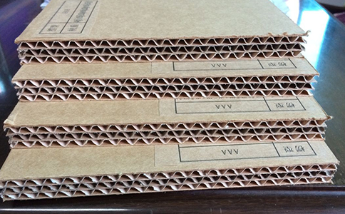 重型紙板在包裝行業(yè)中的優(yōu)勢(shì)與選用指南